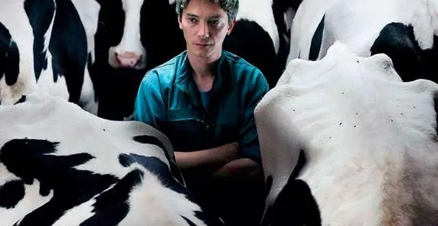 photo  swann arlaud incarne le personnage principal du film sur le monde de l’élevage.  &copy;  pyramide distribution 