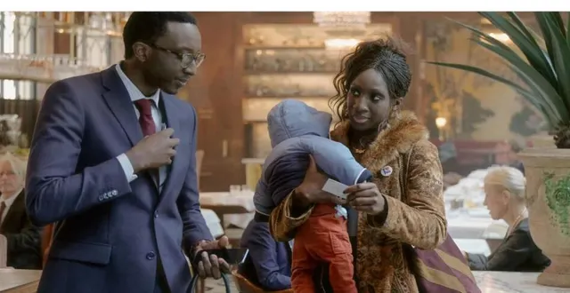 photo  à l’affiche : « les femmes du square », de julien rambaldi.  &copy;  julien panie les films du kiosque 