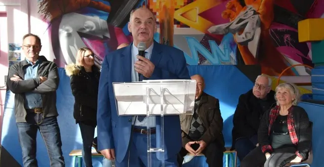 photo  le maire, michel froger a présenté ses vœux au nom du conseil municipal.  &copy;  le maine libre 