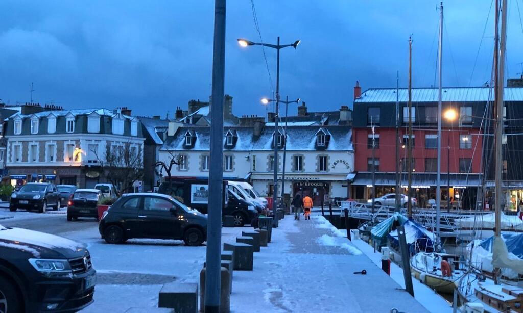 EN IMAGES. Paimpol s’est réveillé sous la neige, ce mercredi 18 janvier