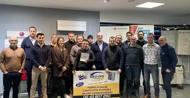 photo  l’équipe de géo-dis energies, qui compte aujourd’hui quinze employés, est appelée à s’élargir dans les mois qui viennent.  &copy;  photo groupe homeserve 