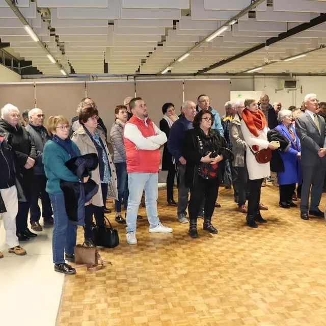 photo près d’une centaine d’habitants ont assisté à la cérémonie des vœux, vendredi 13 janvier 2023.  ©  ouest-france