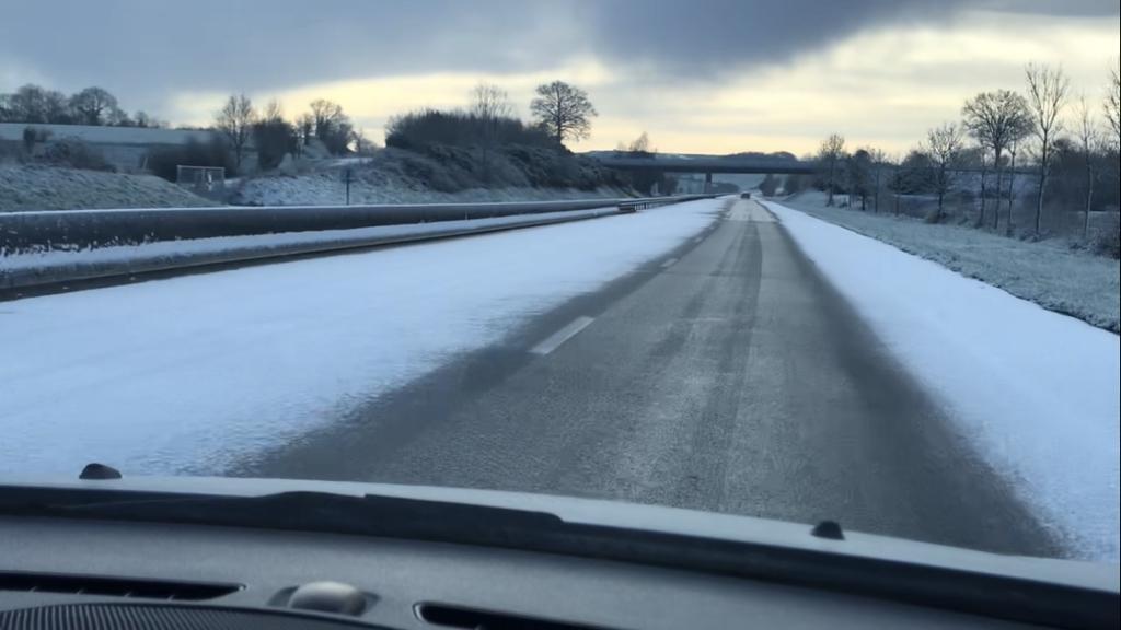 EN IMAGES. La neige s’est invitée en Mayenne ce mercredi 18 janvier