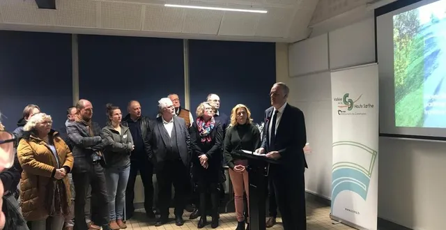 photo  christophe de balorre a présenté ses vœux 2023 aux élus et personnels de la communauté de communes de la vallée de la haute sarthe.  &copy;  ouest-france 