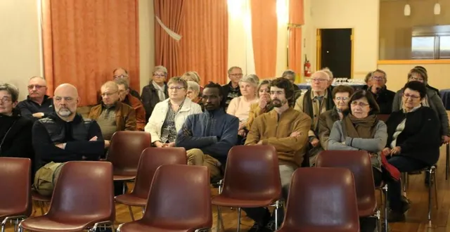 photo  la population était au rendez-vous à l’occasion des vœux.  &copy;  le maine libre 