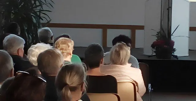 photo  patrick cousin présente ses vœux pour 2023.  &copy;  ouest-france 