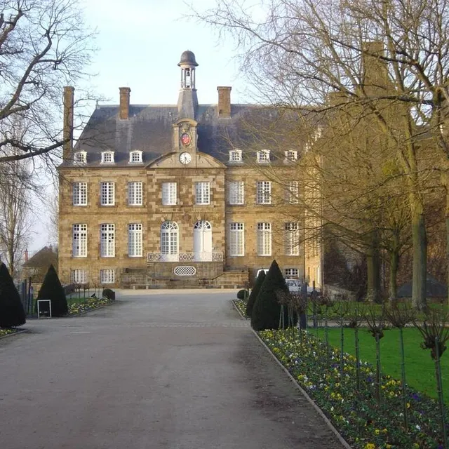 photo le château de flers.  ©  jrdesmonts, cc by-sa 3.0, via wikimedia commons