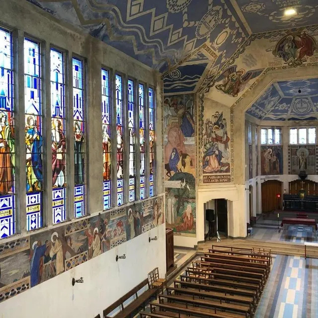 photo la chapelle du souvenir, à flers, dans l’orne, est l’un des rares édifices religieux de style art déco en normandie.  ©  archives ouest-france