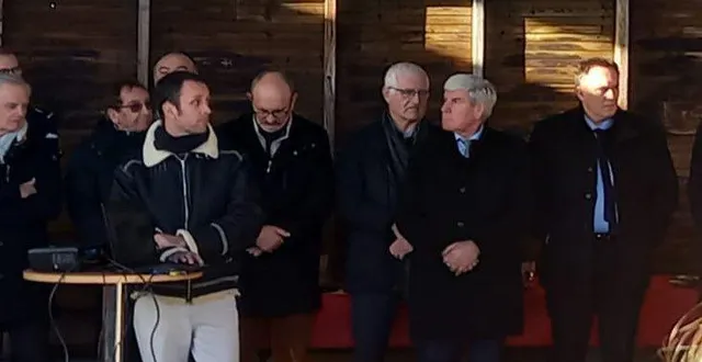 photo  le maire finit son discours en remerciant ceux qui dynamisent et font vivre la commune, commerçants, artisans et associations. ceux sans qui chaufour-notre-dame serait une simple cité-dortoir.  &copy;  le maine libre 