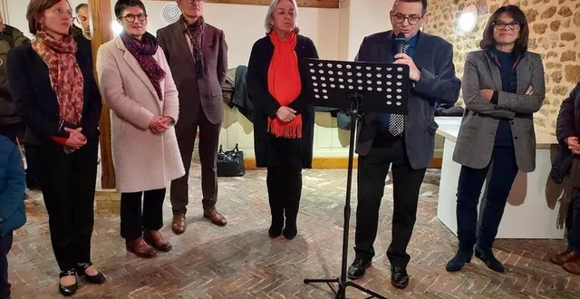 photo  le maire a présenté ses vœux lundi soir.  &copy;  ouest-france 