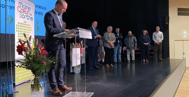 photo  david chollet, président de la communauté de communes maine cœur de sarthe : « notre dynamique communale n’est possible qu’avec des élus, convaincus qu’il faut préparer l’avenir. elle n’est possible qu’avec des élus capables de s’adapter aux crises, aux obligations et aux évolutions qui s’imposent à eux. »  &copy;  ouest-france 