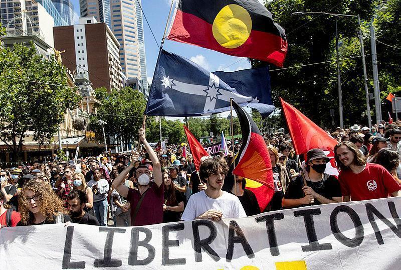 Australie Manifestations Contre Une Fête Nationale Qui Divise Le Pays