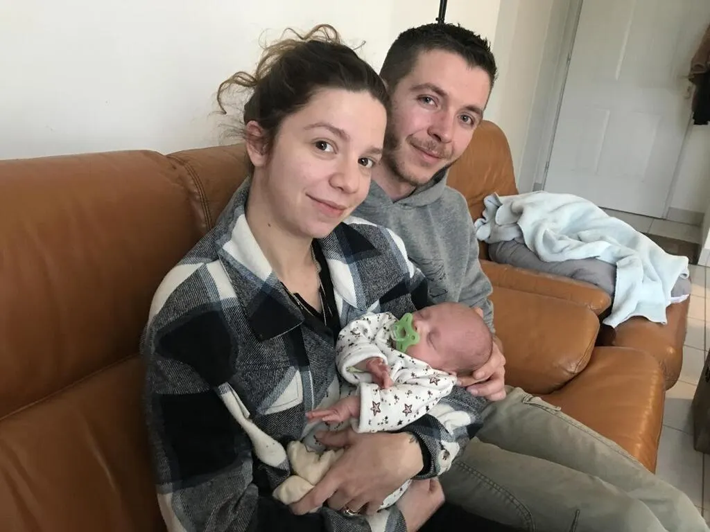 En naissant à la maison, Soren a pris de court ses parents mais réalisé ... En naissant à la maison, Soren a pris de court ses parents mais réalisé ...