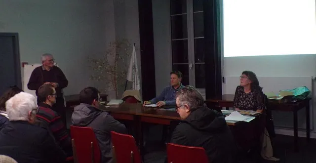 photo  une assemblée générale du comice des pays de loué sous le signe de l’incertitude.  &copy;  le maine libre 