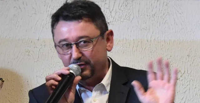 photo  vincent barrais, maire de saint-mars-de-locquenay.  &copy;  le maine libre 