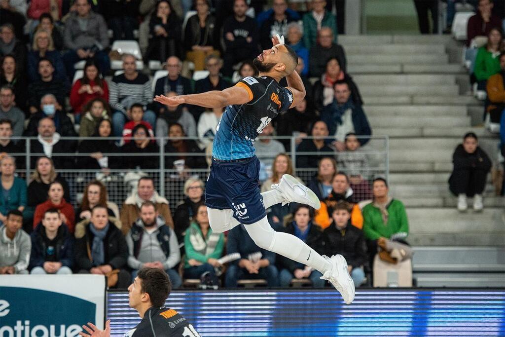 Volley Ball Ligue A à Montpellier Nantes Rezé Est Revenu De Nulle