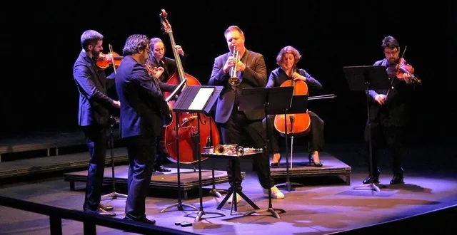 photo  le romain leleu sextet a enchanté le public avec son programme « nuit américaine », dimanche 29 janvier, sur la scène joël-le theule, à sablé-sur-sarthe.  &copy;  ouest-france 