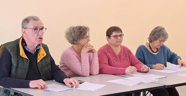 photo  jean-philippe tresca, sonia trémoureux, renée spy et marie-france bouhours ont présenté les activités de l’association.  &copy;  ouest-france 