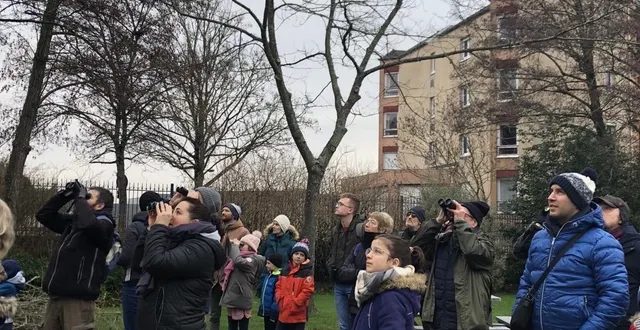photo  une trentaine de personnes étaient présentes pour le comptage des oiseaux, ce dimanche 29 janvier 2023, au plan d’eau d’argentan (orne).  &copy;  ouest-france 