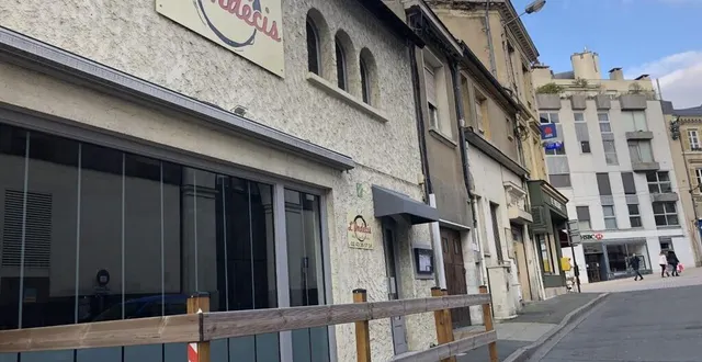photo  le restaurant l’indécis, rue du vert-galant au mans, est fermé depuis la fin janvier 2023. une pâtisserie pourrait s’installer à la place.  &copy;  ouest-france 