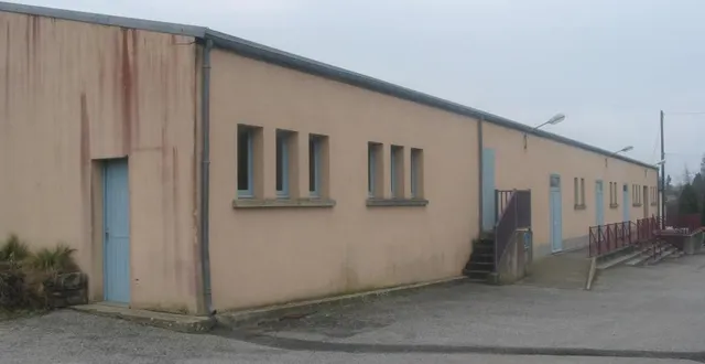 photo  le prix de la location des salles a été revu à la hausse (ici salle des fêtes).  &copy;  ouest-france 