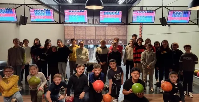 photo  les collégiens se sont divertis au bowling  &copy;  le maine libre 