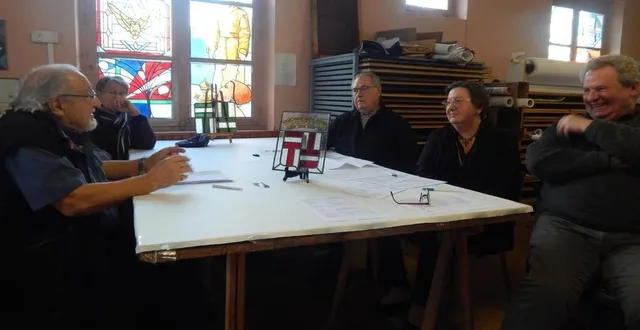 photo  les membres de l’association « vitrail nouveau souffle » ont tenu leur assemblée générale.  &copy;  le maine libre 