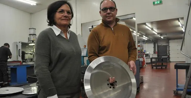 photo  marie-paule frémont et son fils, pierre-henri, qui a repris l’entreprise familiale, une transmission en douceur dans le contexte de la crise sanitaire.  &copy;  le maine libre 