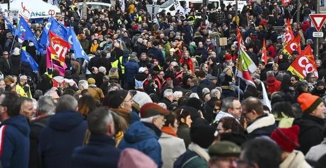 photo  au mans, 13 500 personnes se sont rassemblées ce 31 janvier pour manifester contre le projet de réforme des retraites.  &copy;  denis lambert – le maine libre 