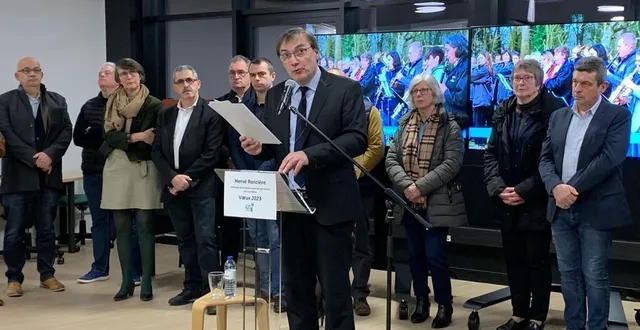 photo  hervé roncière, président de la communauté de communes loir lucé bercé, a donné la feuille de route 2023 pour le territoire.  &copy;  ouest-france 