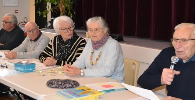 photo  le bureau lors de l’intervention de jacques saivet.  &copy;  le maine libre 