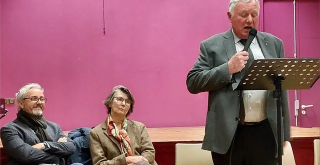 photo  le maire francis boussion a présenté ses vœux à la population vendredi 27 janvier 2023.  &copy;  le maine libre 