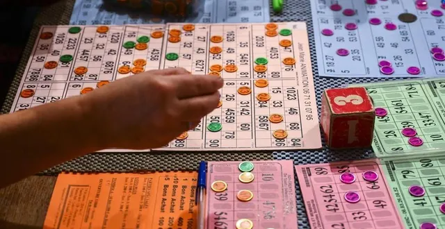 photo  pour ne rien rater au loto, mieux vaut être bien organisé.  &copy;  archives le maine libre – denis lambert 