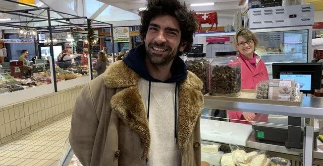 photo  folco marchi, alias ludovic métay dans la série « un si grand soleil », était sur le marché de challans, vendredi 3 février 2023.  &copy;  ouest-france 