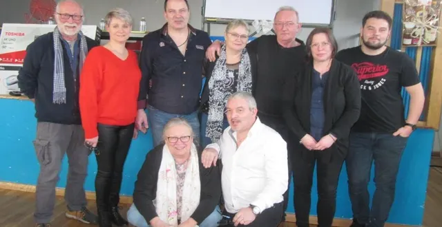 photo  la nouvelle équipe du comité des fêtes, dimanche, lors de sa première animation de l’année : le loto.  &copy;  ouest-france 