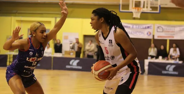 photo  philips a été étincelante avec 33 points inscrits.  &copy;  nathalie douley 