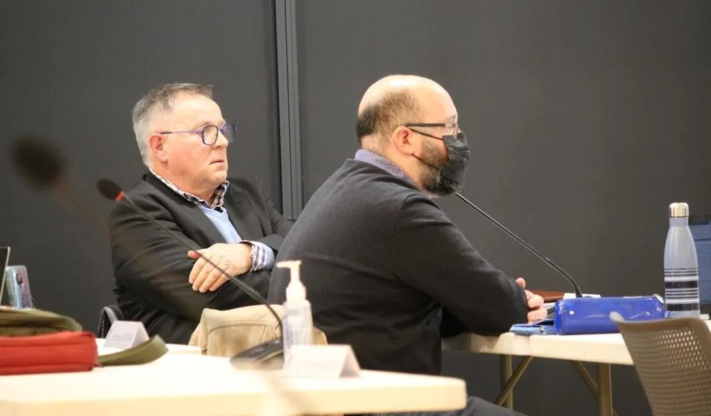 Le niveau d’emprunt de SaintPhilbertdeGrandlieu inquiète l