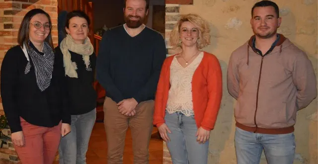 photo  les membres du bureau de l’« ape des 2 font ».  &copy;  le maine libre 