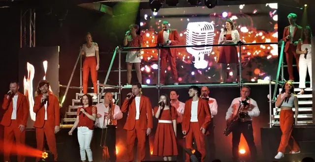 photo  la troupe d’espayrance a fait partager de bons moments musicaux au public des quatre séances spayennes.  &copy;  ouest-france 