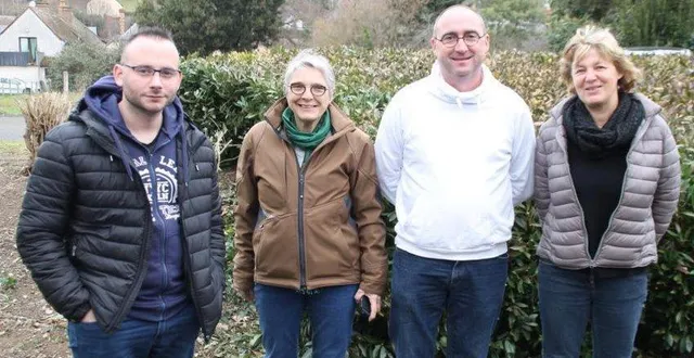 photo  les membres du bureau du comité des fêtes.  &copy;  le maine libre 