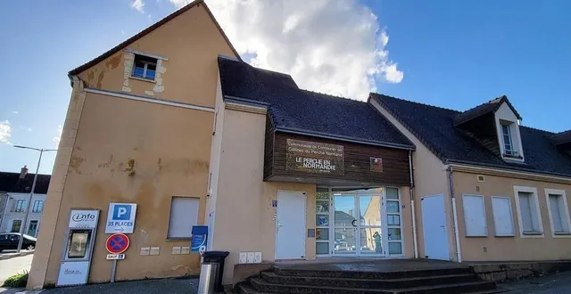 photo  l’espace france services est situé au cœur de ville du theil, 3, rue de la cidrerie.  &copy;  ouest-france 