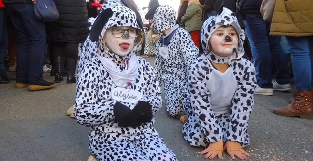 photo  de beaux jeunes dalmatiens valennois  &copy;  le maine libre 