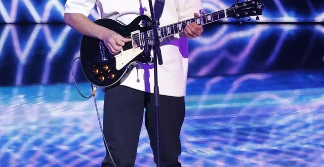 photo  benaël leclair, ornais de 16 ans, est candidat à l’émission « the voice ». son audition à l’aveugle sera diffusée à l’occasion du lancement de la saison 12, samedi 25 février.  &copy;  alex sarmiento – itv – bureau233 - tf1 