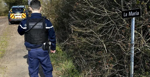 photo  coulans-sur-gée, samedi 4 mars 2023. ce samedi matin, les enquêteurs de la compagnie de gendarmerie du mans étaient toujours sur les lieux de l’homicide, au lieu-dit « la maria » à coulans-sur-gée  &copy;  le maine libre – yvon loué 