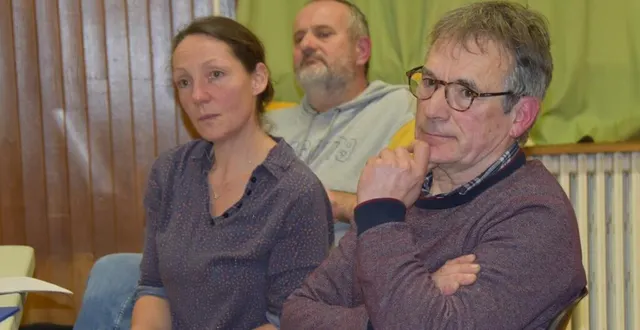 photo  la présidente, martine rouault secondée par jean-pierre gosnet ainsi que laurent parapel en charge de la trésorerie.  &copy;  ml 