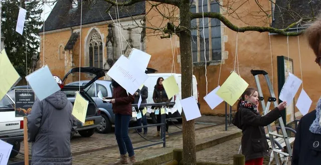 photo  le printemps des poètes est célébré à l’abbaye de tuffé depuis 2015.  &copy;  archives amis de l’abbaye de tuffé 