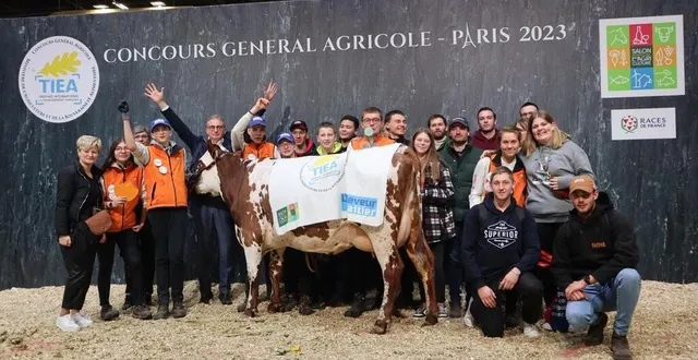 photo  des élèves de 1re du lycée giel don bosco ont remporté la première place de leur section au trophée international de l’enseignement agricole au salon de l’agriculture de paris.  &copy;  giel don bosco 