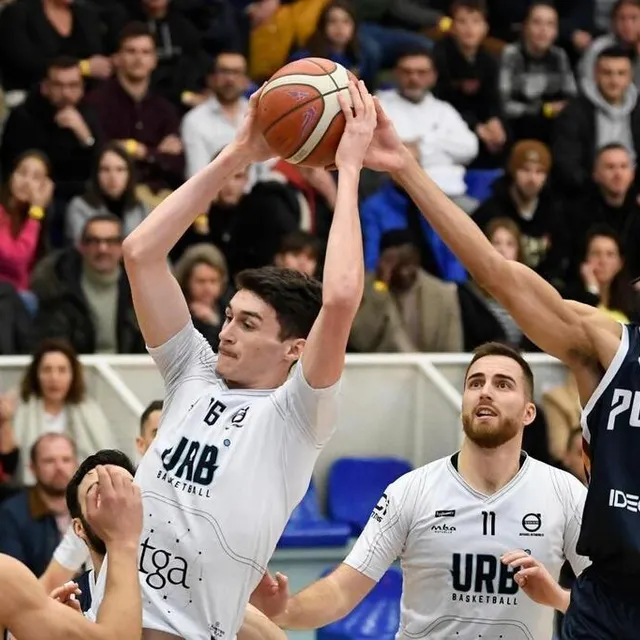 photo alexis dargenton (à droite) et les poitevins devront apprendre à vivre sans marcus relphorde.  ©  jocelyne régent