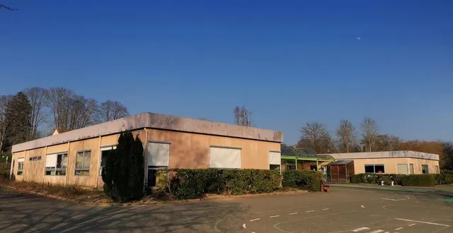 photo  l’école maternelle de marigné-laillé sera reconstruite en 2024. pas avant.  &copy;  ouest-france 