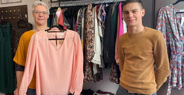 photo  sandrine billard et son fils tony tiennent, depuis samedi 4 mars 2023, la boutique loc n fripe, à la flèche.  &copy;  ouest-france 